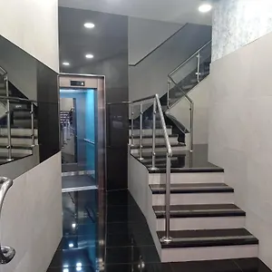 Amplio, Luminoso Y Moderno Cerca Del Casco Viejo Apartment